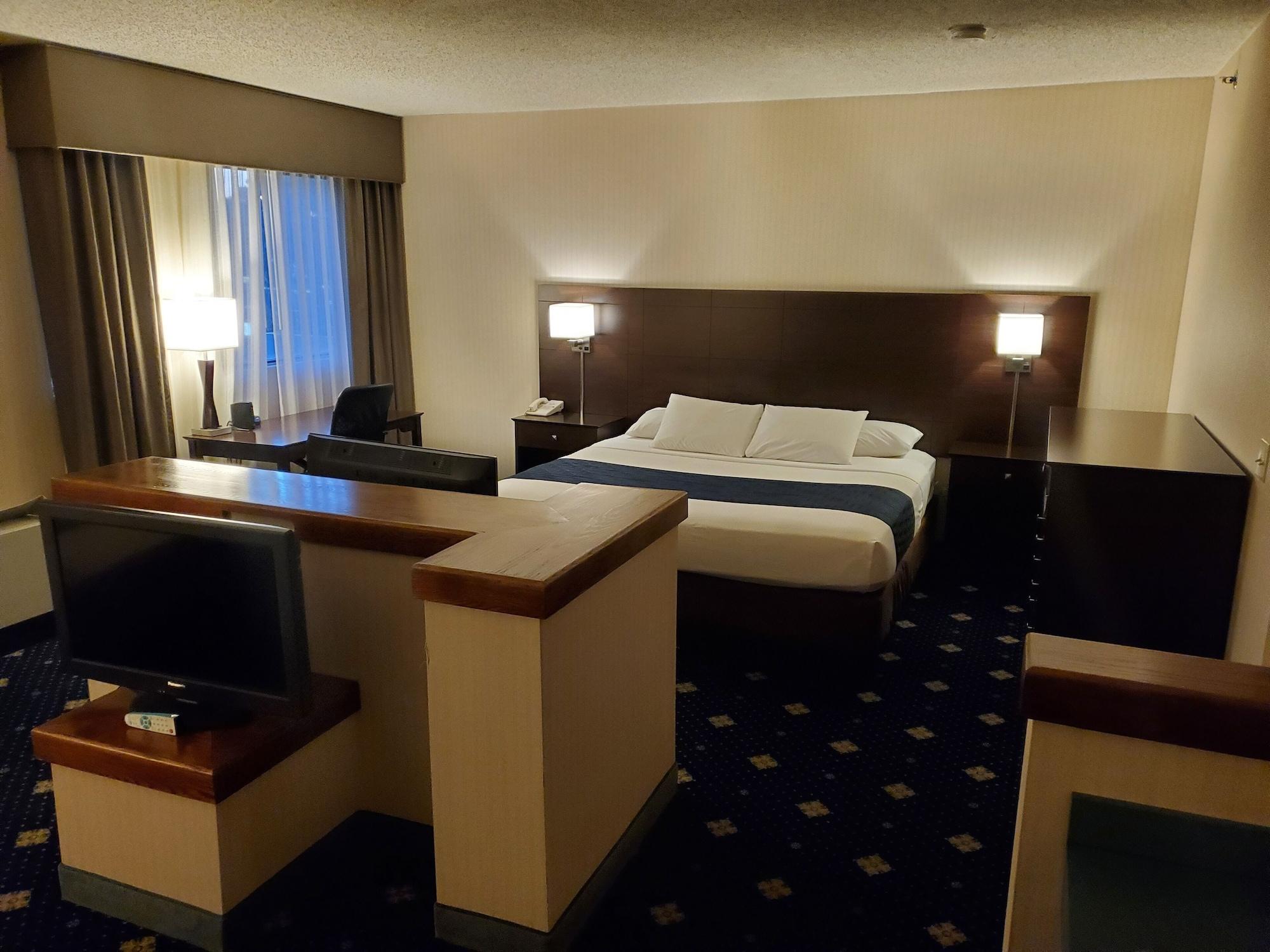 Baymont By Wyndham Groton/Mystic Hotel Ngoại thất bức ảnh